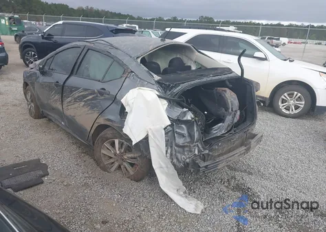 2025 Nissan Versa 1.6 S z USA, uszkodzony, nr VIN 3N1CN8DV7SL848775